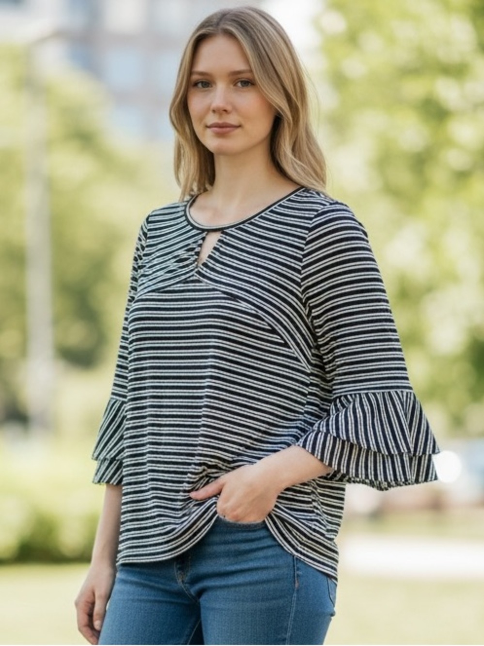 Alyx Monochrome Striped 3/4 bell sleeve Blouse Medium